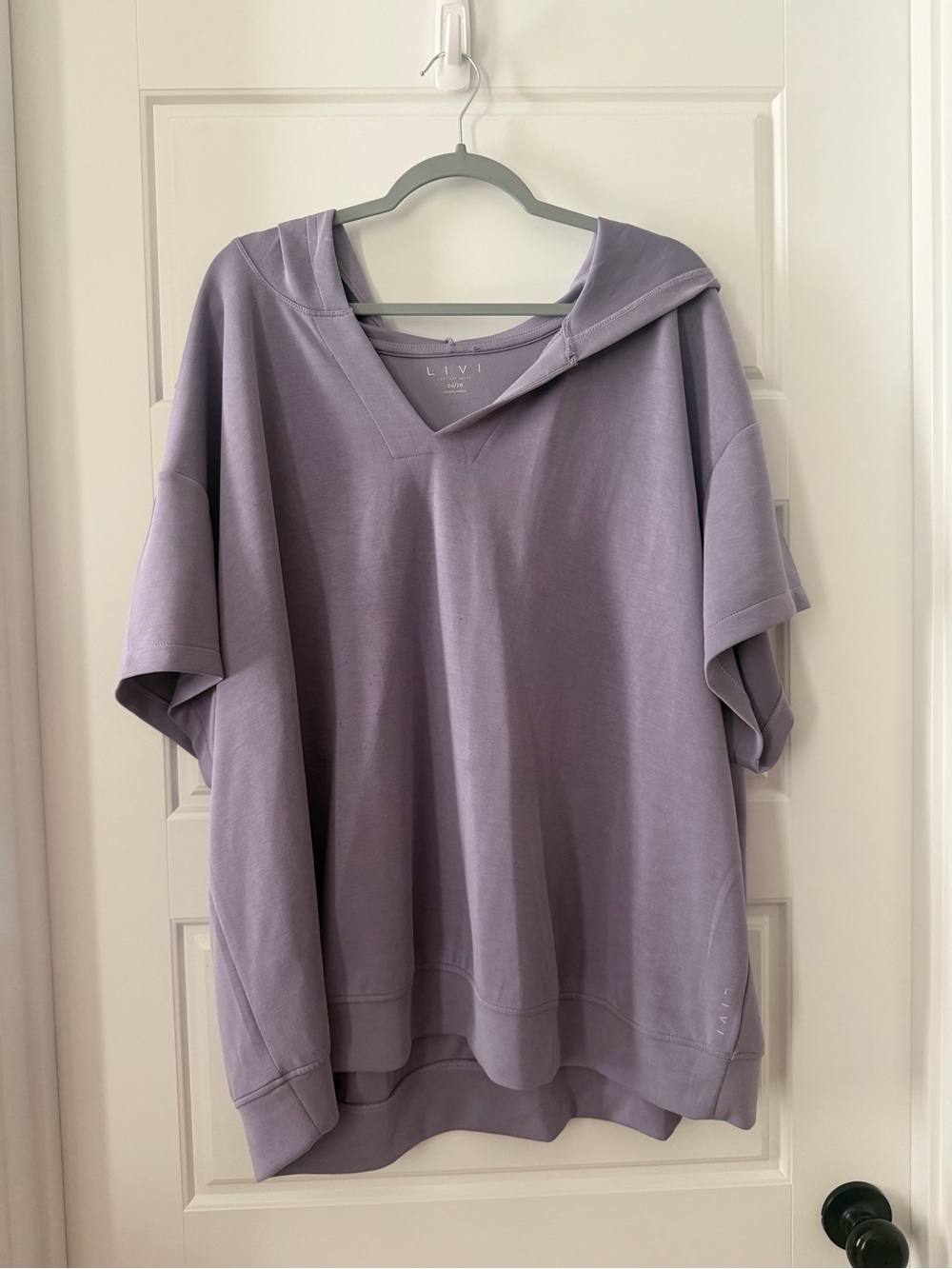 LIVI Journey Short-Sleeve Hooded Sweatshirt